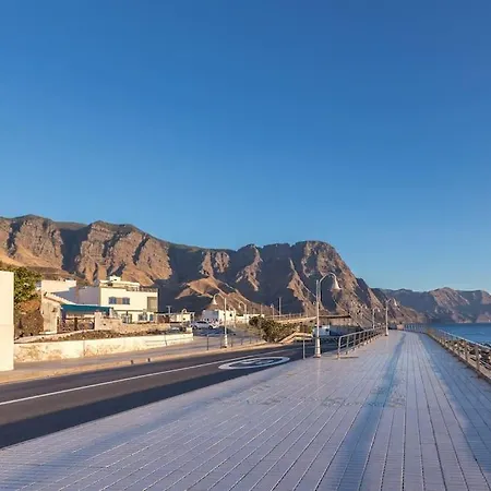 Atico Con Terraza En