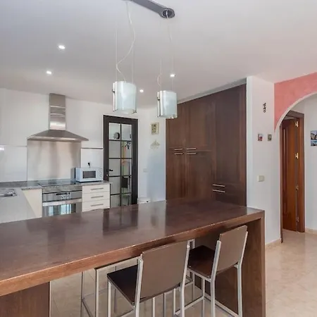 Atico Con Terraza En * Agaete (Gran Canaria)