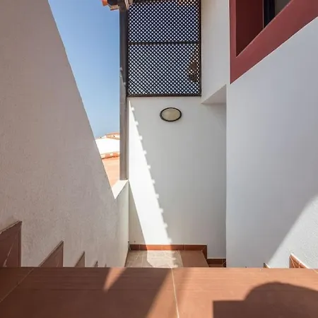 Daire Atico Con Terraza En *