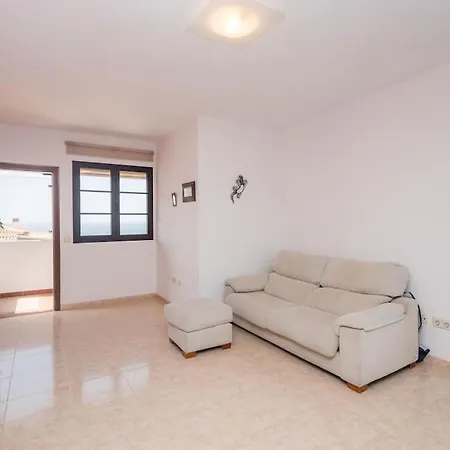 Atico Con Terraza En