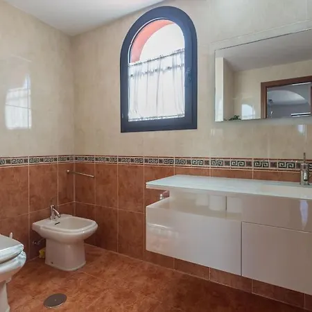 Atico Con Terraza En Daire