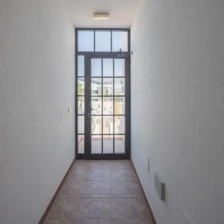 Atico Con Terraza En