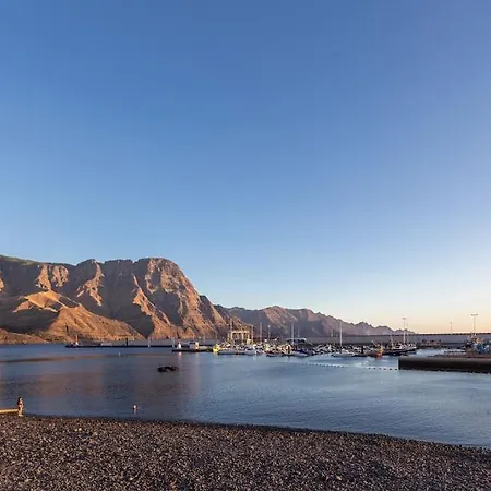 Atico Con Terraza En * Agaete (Gran Canaria)