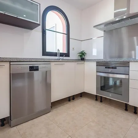 Atico Con Terraza En *