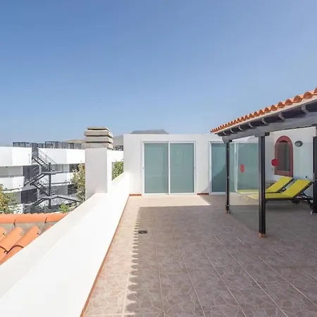 Atico Con Terraza En