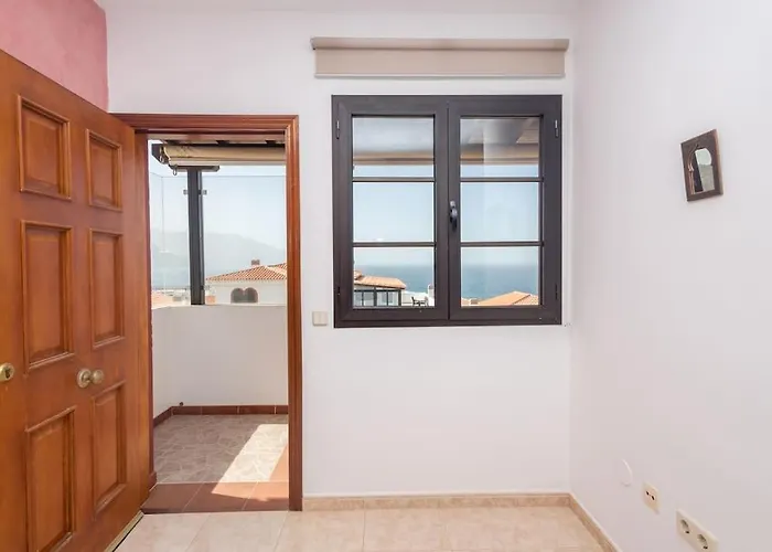 Atico Con Terraza En *